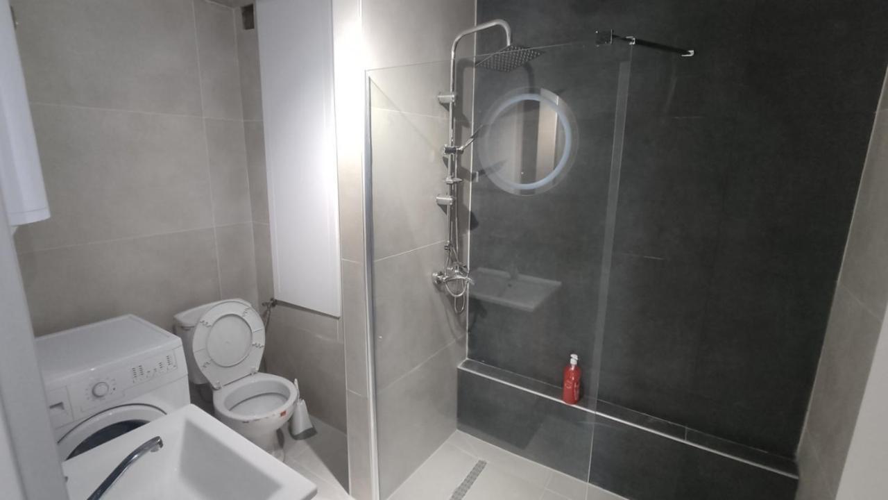 Sky View Luxury Center Skopje Apartments Zewnętrze zdjęcie