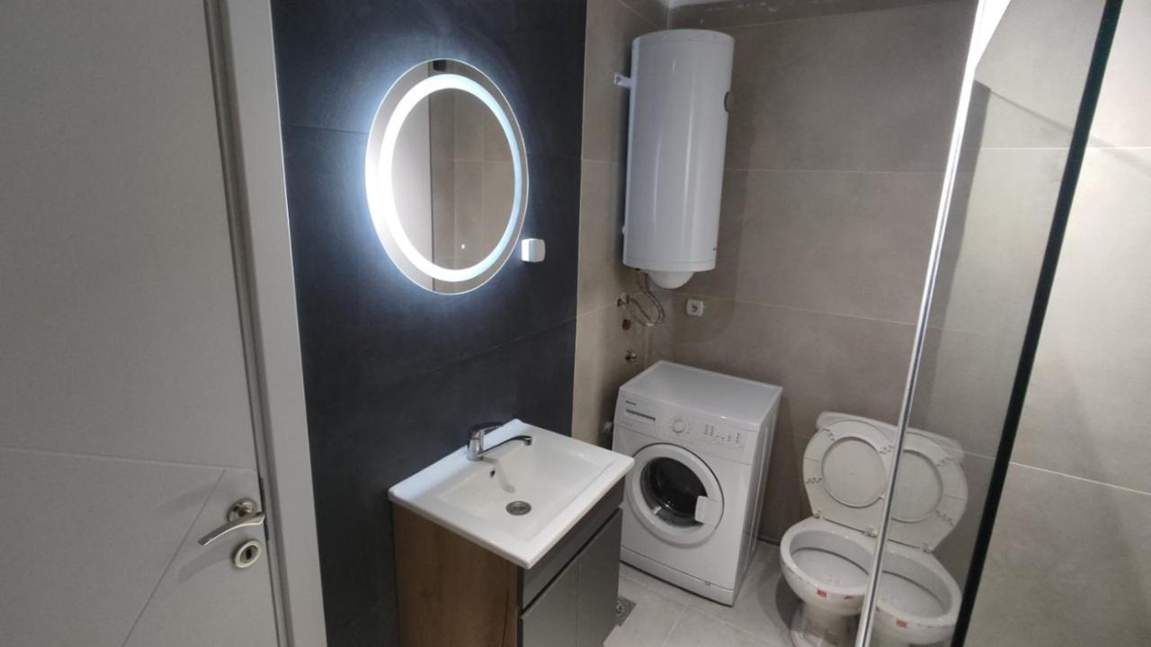 Sky View Luxury Center Skopje Apartments Zewnętrze zdjęcie